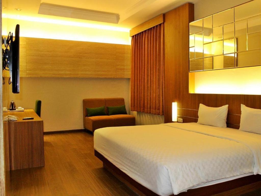 Lotus Hotel Subang Exteriör bild